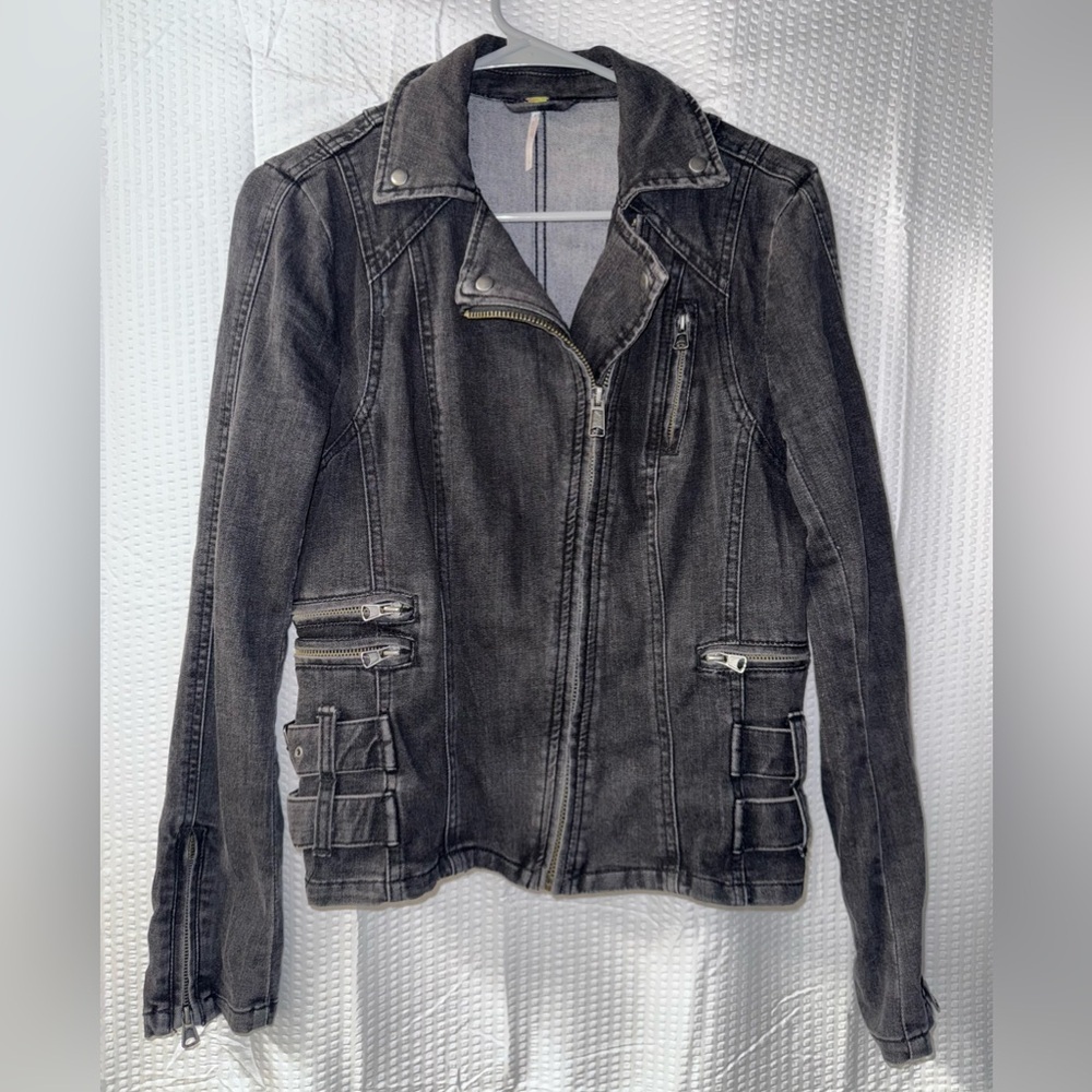 Free People denim buckle detailed zip moto jacket size 4